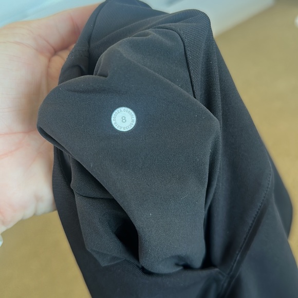 Lululemon pants - Picture 4 of 4